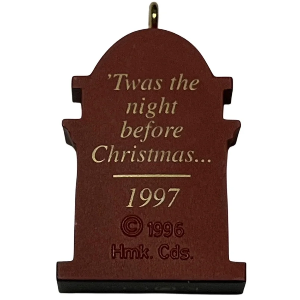 Hallmark Keepsake Ornament Collector's 1997 Miniature‎ Ready for Santa Fireplace